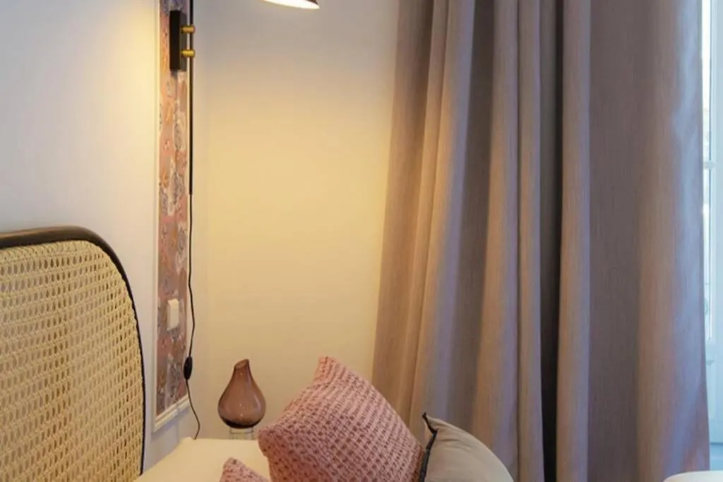 Romantic Flat In The Heart Of The City Avignon 0*,  France
